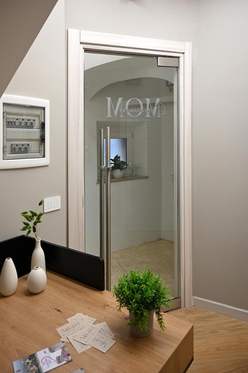 Mom Apartment Rooms&Suites Tivoli Exterior foto